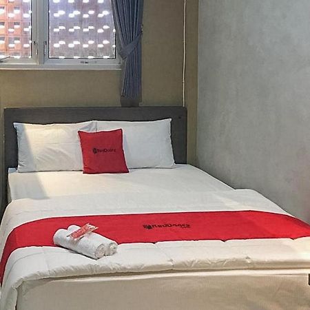 RedDoorz near Wisata Paribendo Lawang Hotel Bagian luar foto